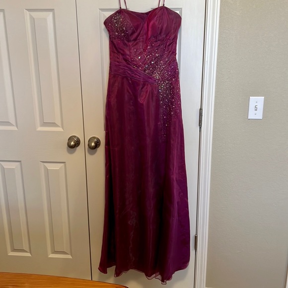 Cire A Division of Landa Purple Iridescent Formal Dress - Picture 2 of 7